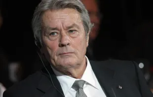 Alain Delon im Jahr 2010 / premier.gov.ru / Wikimedia (CC BY-SA 4.0)