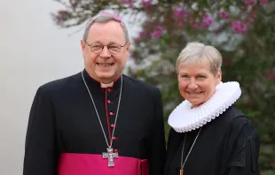 Bischof Georg Bätzing und Kirsten Fehrs / Deutsche Bischofskonferenz / Marko Orlovic