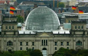 Der Reichstag in Berlin, Sitz des deutschen Bundestags / Pixabay / cocopariosienne