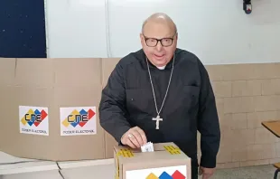 Weihbischof Carlos Márquez Delima von Caracas bei der Wahl am 28. Juli. / Erzbistum Caracas