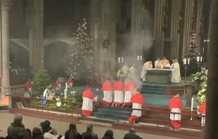 Christmette im Kölner Dom / Screenshot von YouTube