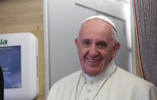 Papst Franziskus auf dem Flug von Kuba nach Washington DC am 22. September 2015 / CNA / Alan Holdren