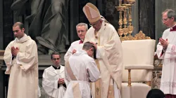 Weihe elf neuer Priester im Petersdom am 18. April 2016. / CNA/Alexey Gotovskiy