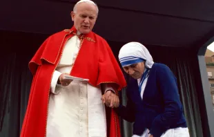 Papst Johannes Paul II. und Mutter Teresa von Kalkutta. / Osservatore Romano / CNA Deutsch