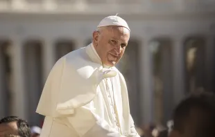 Papst Franziskus / CNA / Marina Testino