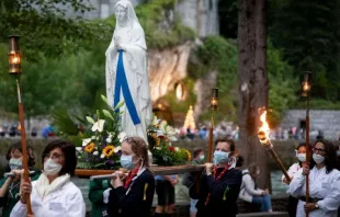 Pilger am Heiligtum von Lourdes (Frankreich) / Sanctuaire ND de Lourdes/Pierre Vincent (alle Blilder im Artikel)