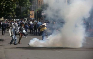 Straßenschlachten zwischen Demonstranten und Polizei in La Paz (Bolivien) am 21. November 2019 / Brito Miserocchi / Getty Images