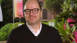 Pfarrer Dirk Bingener / screenshot / YouTube / missio Aachen