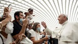 Papst Franziskus bei der Generalaudienz in der Halle Paul VI. im Vatikan, 29. September 2021 / Vatican Media