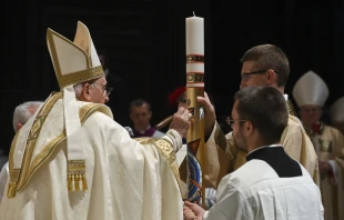 Papst Franziskus bei der Ostervigil am 8. April 2023 / Vatican Media