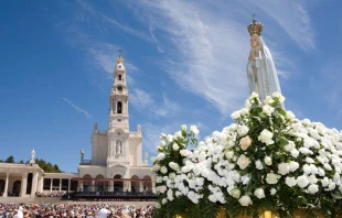 Die berühmte Pilgerstätte: Am 13. Juli 1917 ereignete sich hier die dritte Marienerscheinung.
 / Fatima via Peregrinacion Portugal