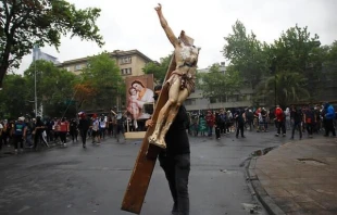Bilder des Hasses auf die Katholische Kirche: Chile im November 2019 / Kirche in Not (ACN) Chile / Twitter
