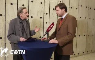 EWTN-Interview mit Philipp Ozores, Generalsekretär der Päpstlichen Stiftung Kirche in Not / www.peschken.media