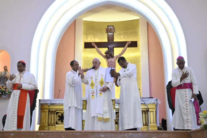 Papst Franziskus bei einer Begegnung mit Bischöfen, Priester, Ordensleuten, Seminaristen und Katecheten in Osttimor am 10. September 2024