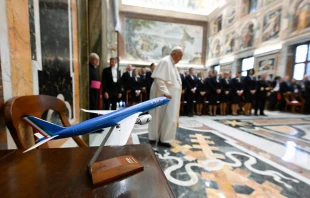 Papst Franziskus bei der Audienz für ITA Airways am 14. April 2023 / Vatican Media