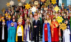 Sternsinger bei Bundeskanzler Olaf Scholz / Friedrich Stark / Kindermissionswerk