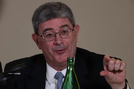 „Mittelmäßigkeit ist keine Option", erklärt Professor George Weigel. Er fordert die Vertiefung des katholischen Glaubens und Mission im Alltag aller Christen. Weigel ist wissenschaftlicher Leiter des „Ethics and Public Policy Center" in Washington. Ihm wurden 18 Ehrendoktorwürden verliehen und der päptstliche Orden „Pro Ecclesia et Pontifice". / CNA/Petrik Bohumil