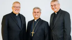 Msgr. Michael Bredeck, Erzbischof Udo Bentz, Prälat Thomas Dornseifer / Besim Mazhiqi / Erzbistum Paderborn