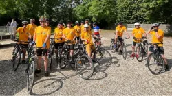 Eine Gruppe junger Leute hat Troyes, Frankreich, verlassen und wird durchschnittlich 90 Kilometer pro Tag radeln, bis sie Celorico de Basto erreicht, um an den Tagen der Diözesen teilzunehmen / Foto mit freundlicher Genehmigung des Comité Organizador Arciprestal - Celorico de Basto