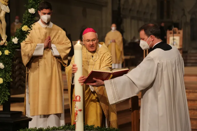 Ostern 2021 im Dom St. Peter zu Regenburg mit Bischof Rudolf Voderholzer