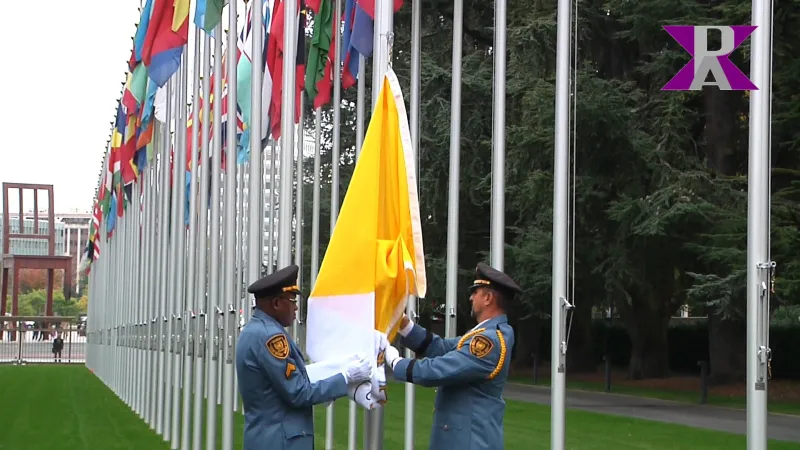 Feierliches Hissen der Flagge des Heiligen Stuhls vor den Vereinten Nationen in Genf