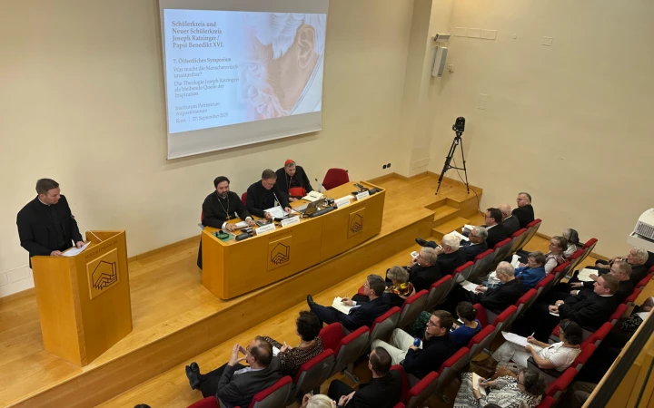 Der Ratzinger-Schülerkreis organisierte am 27. September 2025 eine theologische Konferenz zum Thema Menschenwürde.
