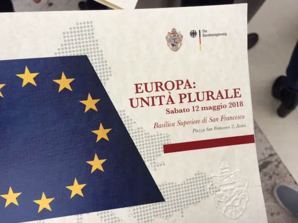 Der Preis sei für sie "Mahnung über eigene Interessen hinweg, die Bedürfnisse anderer nicht zu übersehen", so Merkel