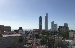 Panama City: Hinter den Hochhäusern wartet das Meer. / Rudolf Gehrig / EWTN.TV