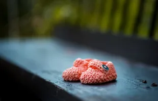 Babyschuhe / Janko Ferlič / Unsplash (CC0) 