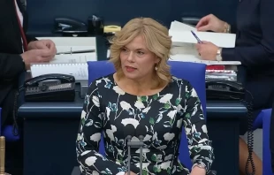 Bundestagspräsidentin Julia Klöckner (CDU) / Screenshot von YouTube