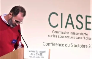 François Devaux, Präsident von La Parole Libérée. / Screenshot von der CIASE-Facebook-Seite.