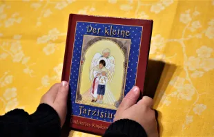 Das Buch ist in der Verlagsbuchhandlung Sabat erschienen. / Jessen-Foto.