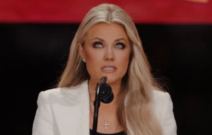 Erika Kirk, die Witwe von Charlie Kirk. / Screenshot von YouTube