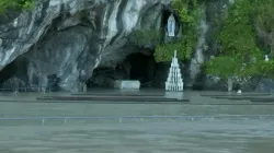 Lourdes unter Wasser am 7. September 2024 / screenshot / YouTube / Sanctuaire Notre-Dame de Lourdes