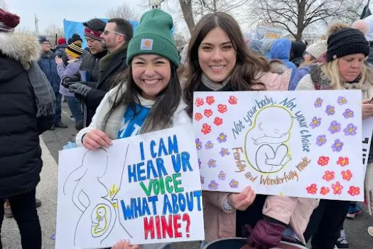 Yuni und Natalie Wu kamen aus Kentucky: Marsch für das Leben in Washington, D.C., am 21. Januar 2022.  / Katie Yoder/CNA