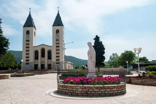 Medjugorje / Shutterstock/miropink