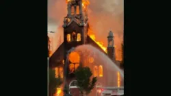Feuer zerstört die Kirche St. Jean Baptiste in Morinville in der kanadirschen Provinz Alberta / Pfarrei St. Jean Baptiste 