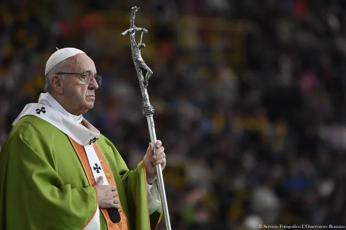 Papst Franziskus bei der Feier der heiligen Messe in Bologna am 1. Oktober 2017