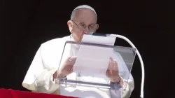 Papst Franziskus beim Angelusgebet am 12. Februar 2023 / Vatican Media