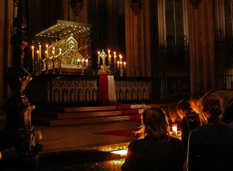 Nightfever im Kölner Dom