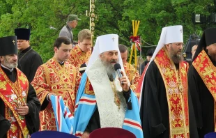 Onufriy, Metropolit von Kiew und der ganzen Ukraine für die Ukrainische Orthodoxe Kirche (Moskauer Patriarchat), bei einer Liturgie in Kiew, 8. Mai 2016. / Sergento via Wikimedia (CC BY-SA 4.0)
