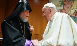 Papst Franziskus mit Seiner Heiligkeit Aram I. am 12. Juni / Vatican Media