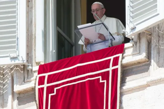 Papst Franziskus am Fenster des Apostolischen Palastes / Vatican Media