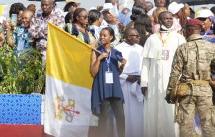 Gläubige bei der Papstmesse in Kinshasa in der Demokratischen Republik Kongo am 1. Februar 2023 / Elias Turk / EWTN