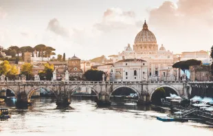 Blick auf den Petersdom im Vatikan / Christopher Czermak / Unsplash