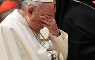 Papst Franziskus nahm an der Bußliturgie beim Krisengipfel im Vatikan am 23. Februar 2019 teil / Vincenzo Pinto/AFP/Getty Images