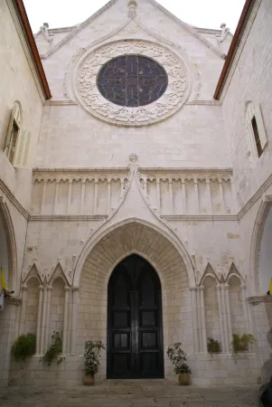 Portal der Konkathedrale vom Allerheiligsten Namen Jesu in Jerusalem. 