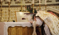 Priester bei der Messfeier im überlieferten Ritus / Flickr / catholicrelics.co.uk (CC BY-NC-ND 2.0)
