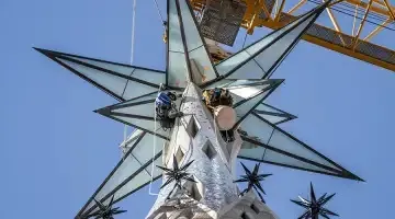 Stern auf dem Marienturm der Sagrada Familia 