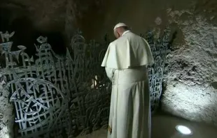 Papst Franziskus im Gebet / CTV (Screenshot)